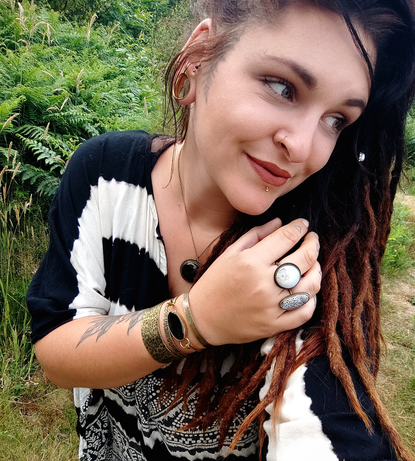 Collection LES MARTELÉS Bracelet Plat Végétal