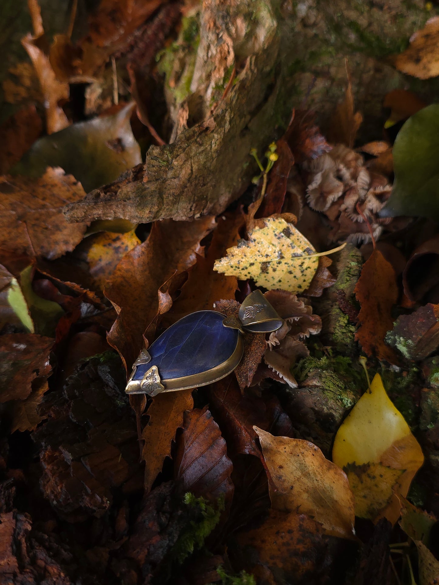 Collection SAMHAIN 🦇 Pendentif Sodalite