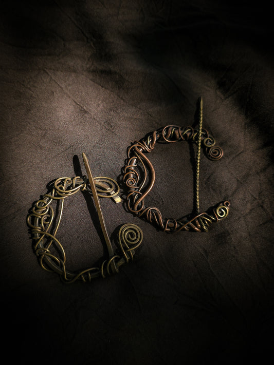 Fibule entrelacs (ancien modele)