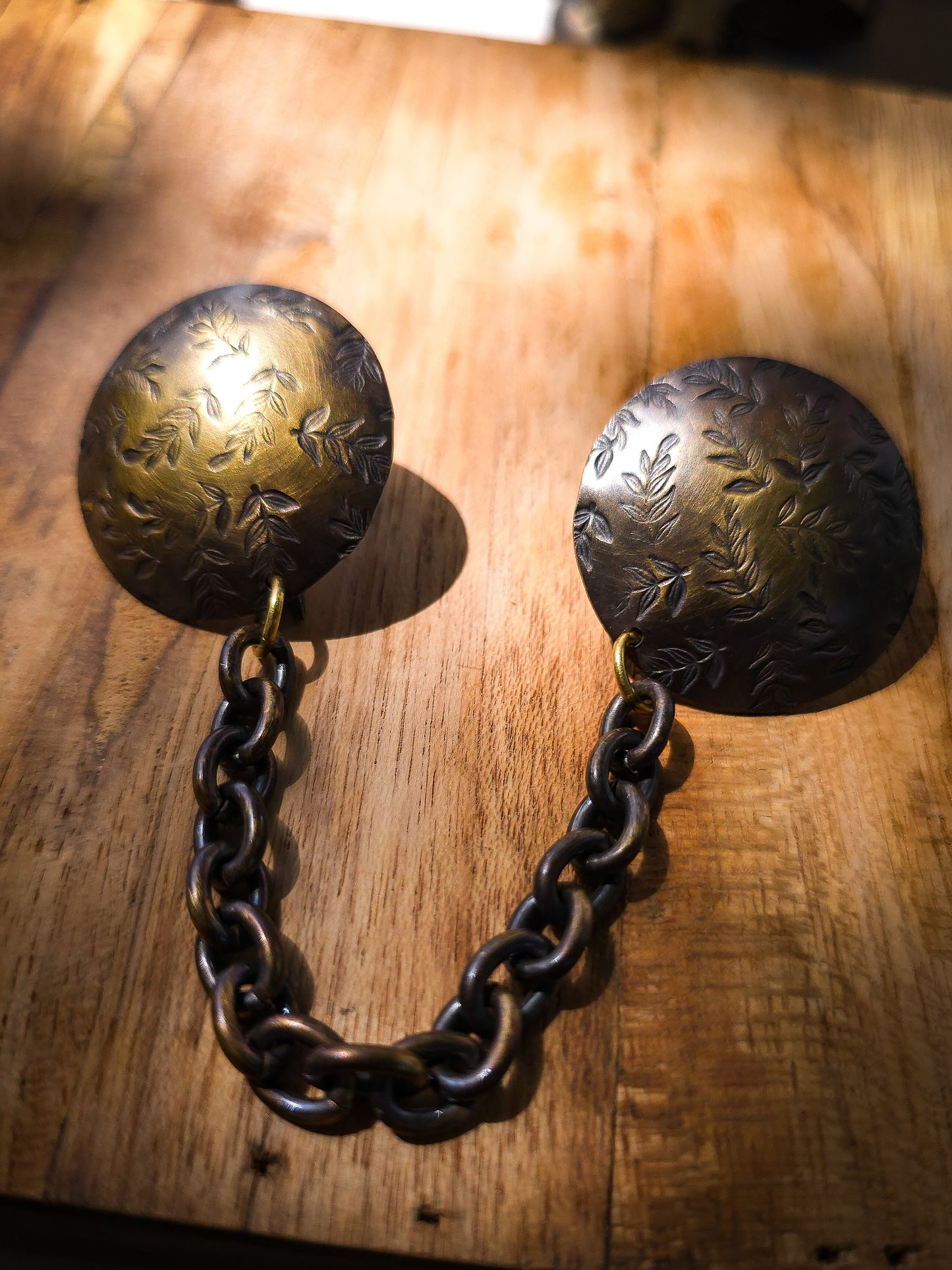 Broche double