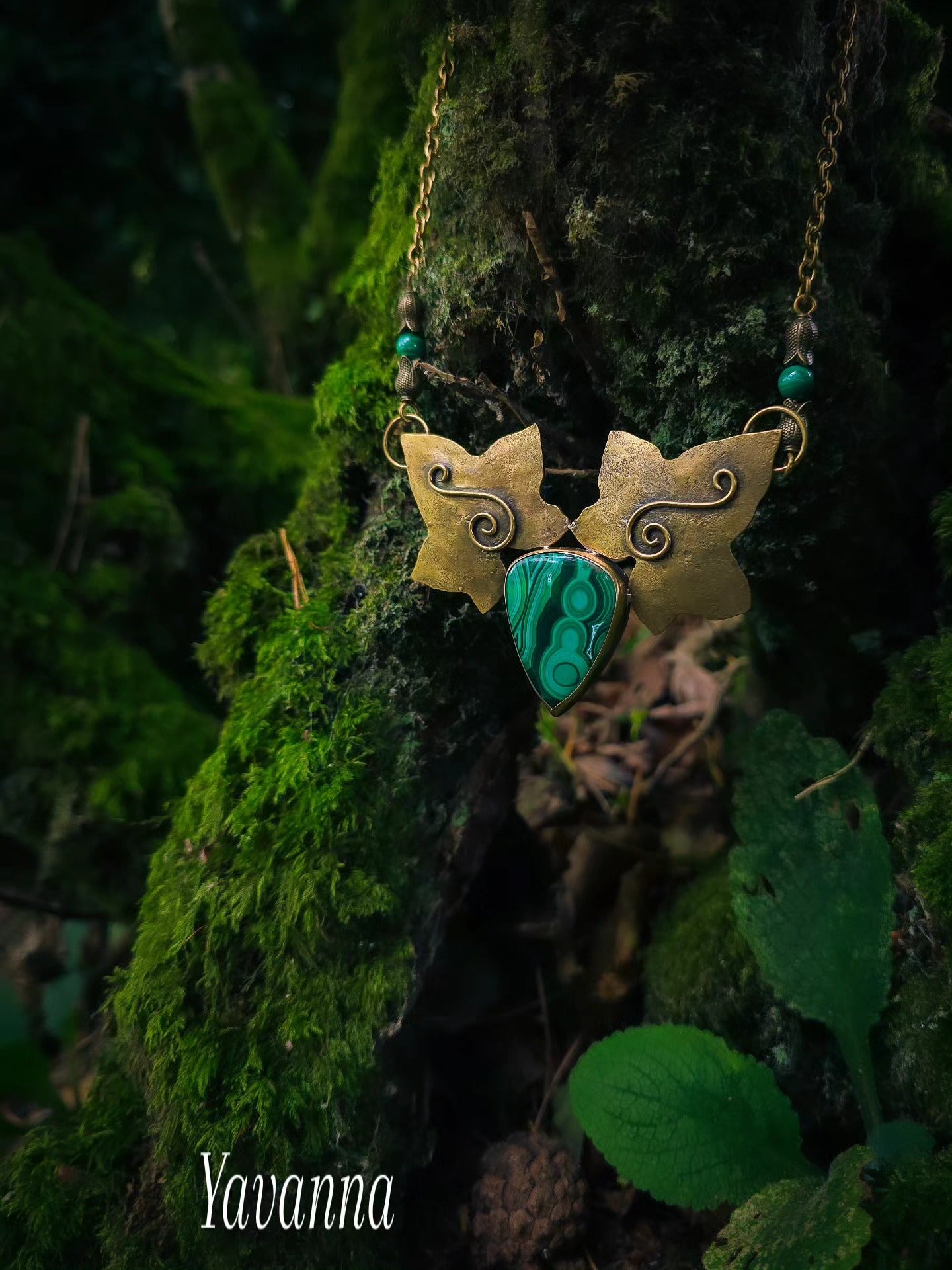 Collection TOLKIEN collier Yavanna