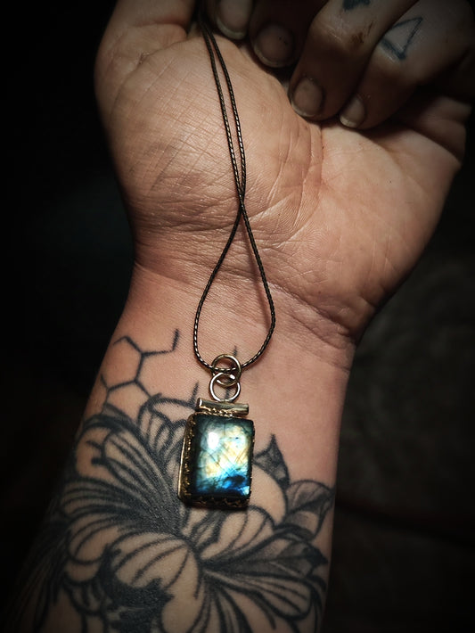 YULE Collection Les Givrés - Pendentif glaçon Labradorite