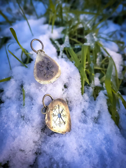 Pendentif VEGVISIR